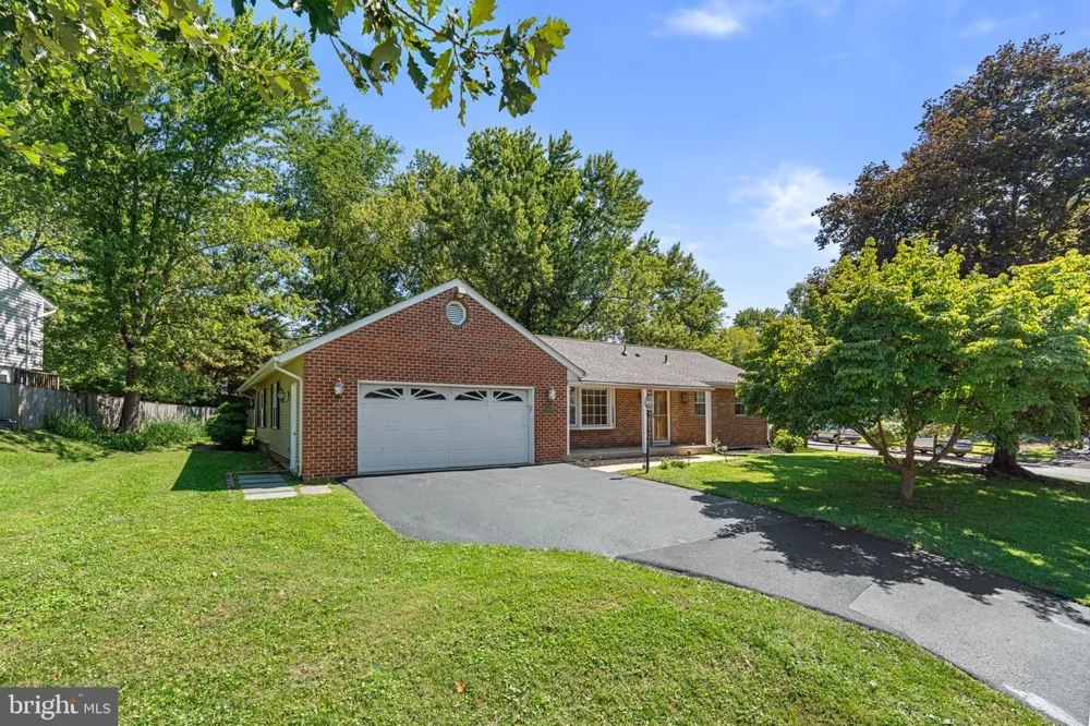 24101 LOG HOUSE ROAD Gaithersburg, MD 20882