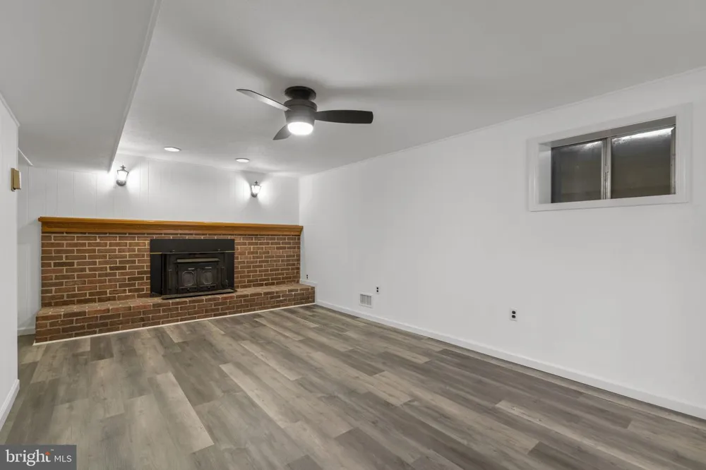 24101 LOG HOUSE ROAD Gaithersburg, MD 20882