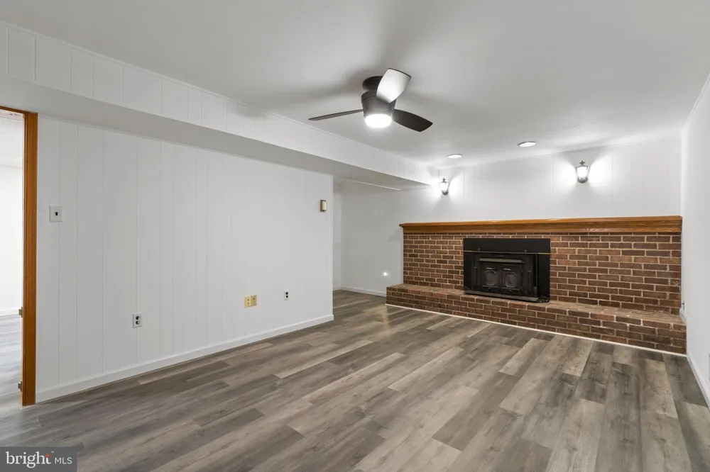 24101 LOG HOUSE ROAD Gaithersburg, MD 20882