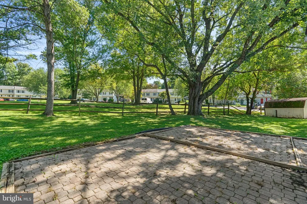 24101 LOG HOUSE ROAD Gaithersburg, MD 20882
