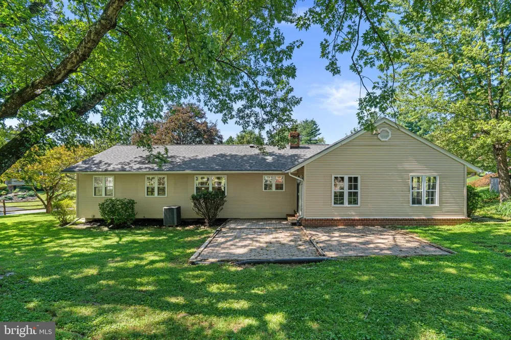 24101 LOG HOUSE ROAD Gaithersburg, MD 20882