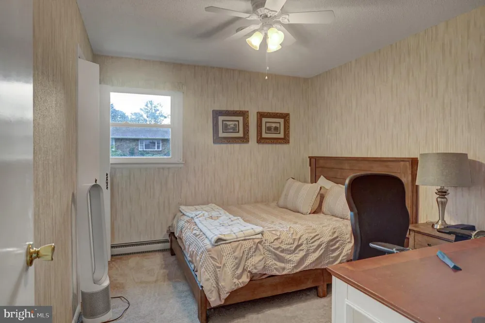 218 MEADOW LANE Chambersburg, PA 17202