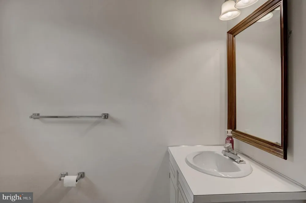 218 MEADOW LANE Chambersburg, PA 17202