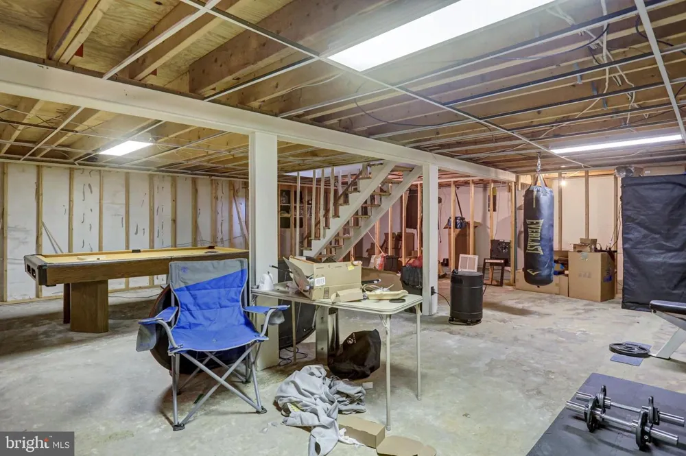 218 MEADOW LANE Chambersburg, PA 17202