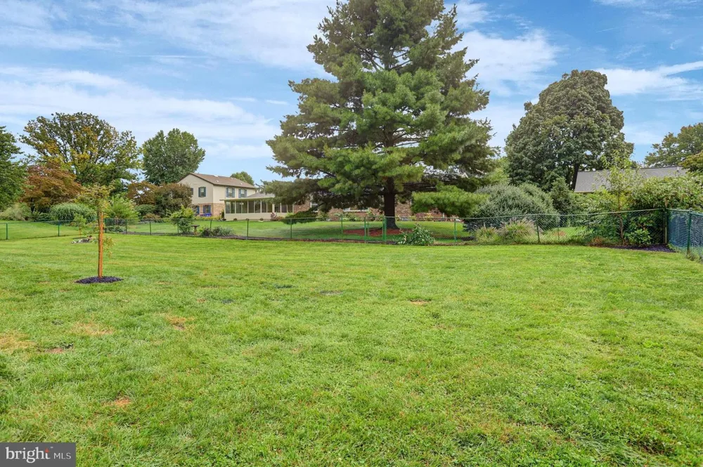 218 MEADOW LANE Chambersburg, PA 17202