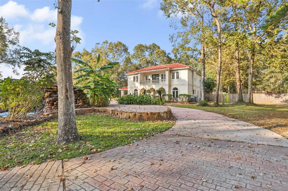 1207 Vista Del Lago Drive Huffman, TX 77336