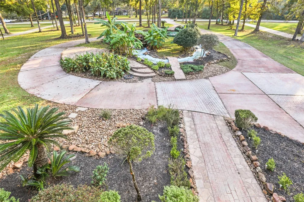 1207 Vista Del Lago Drive Huffman, TX 77336