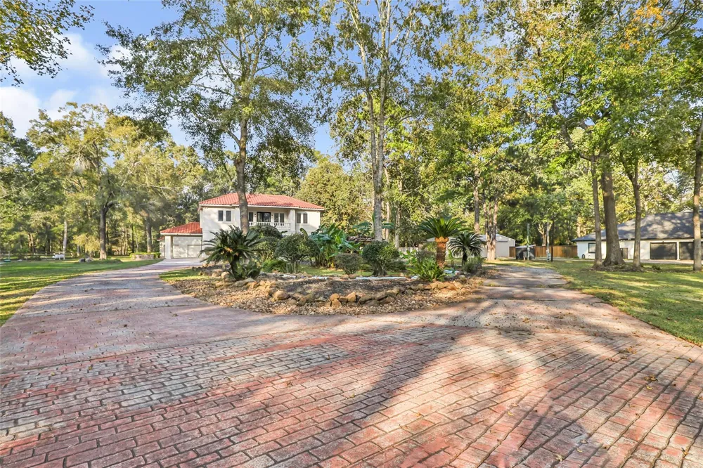 1207 Vista Del Lago Drive Huffman, TX 77336