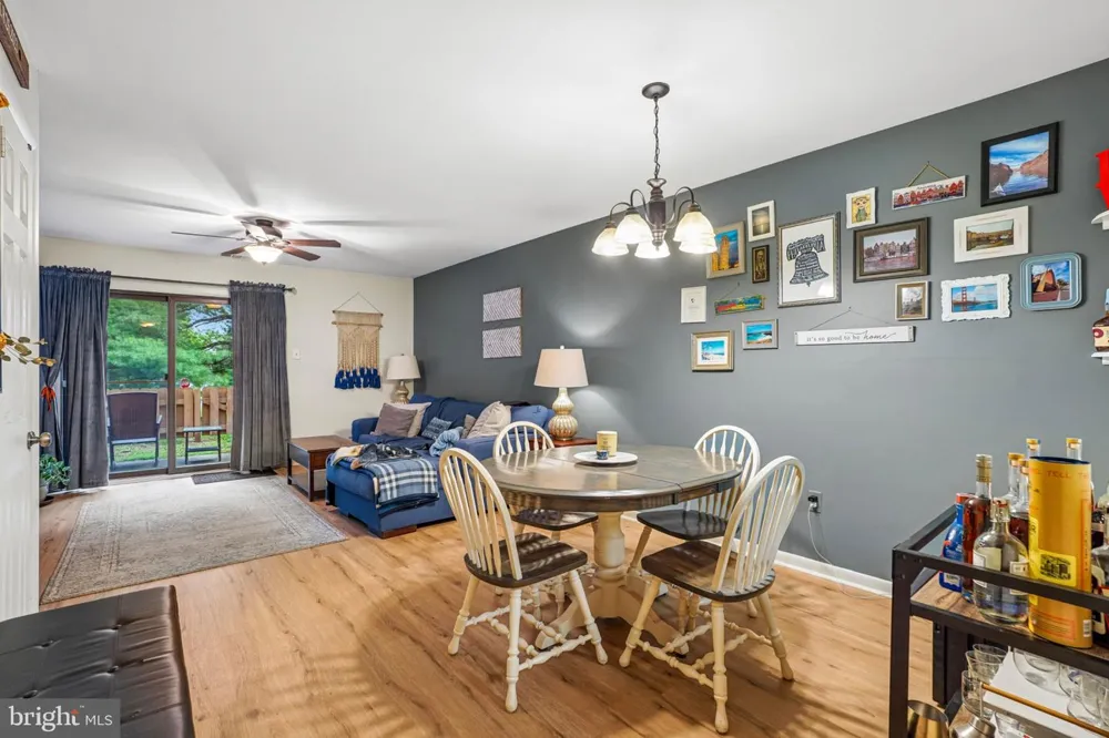 53 ASH STOKER LANE Horsham, PA 19044