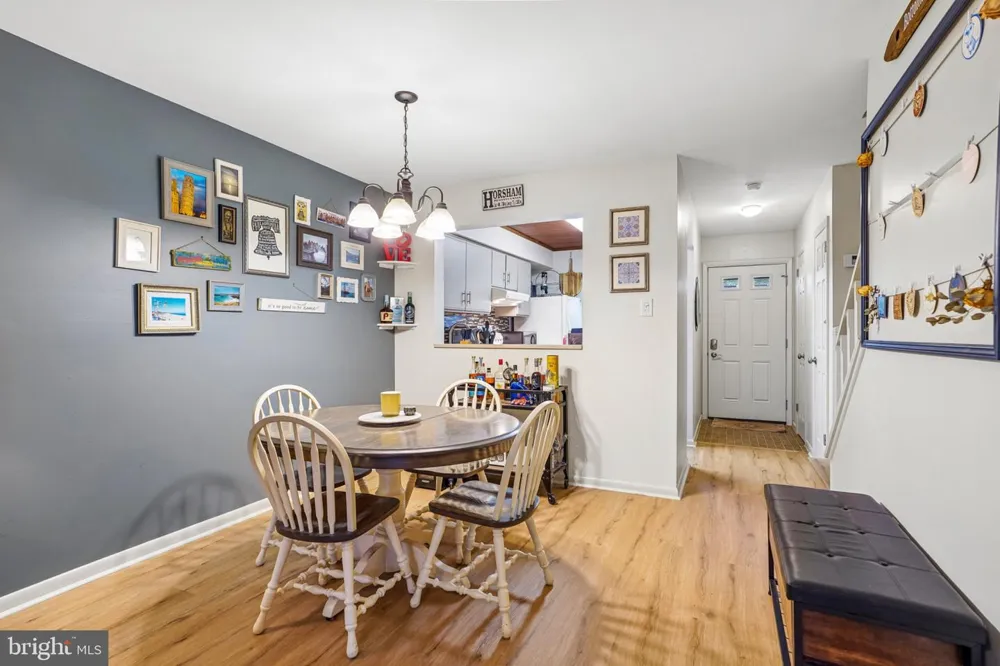 53 ASH STOKER LANE Horsham, PA 19044