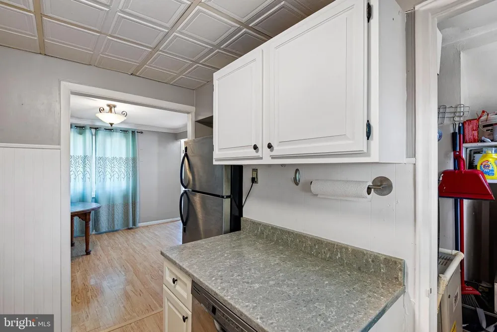 2338 POE ROAD Secane, PA 19018