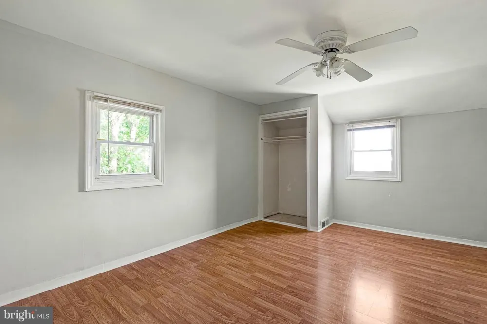 2338 POE ROAD Secane, PA 19018