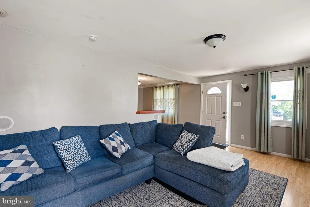 2338 POE ROAD Secane, PA 19018