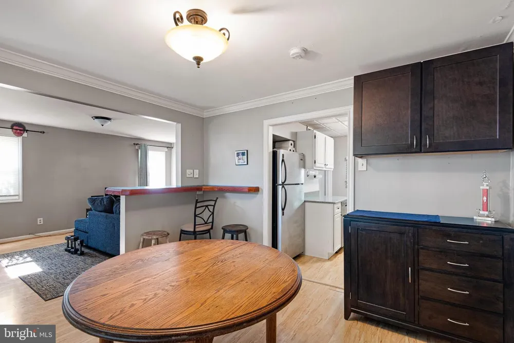 2338 POE ROAD Secane, PA 19018