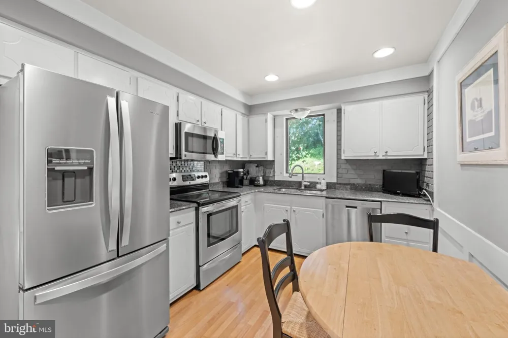 474 DOE RUN LANE Springfield, PA 19064