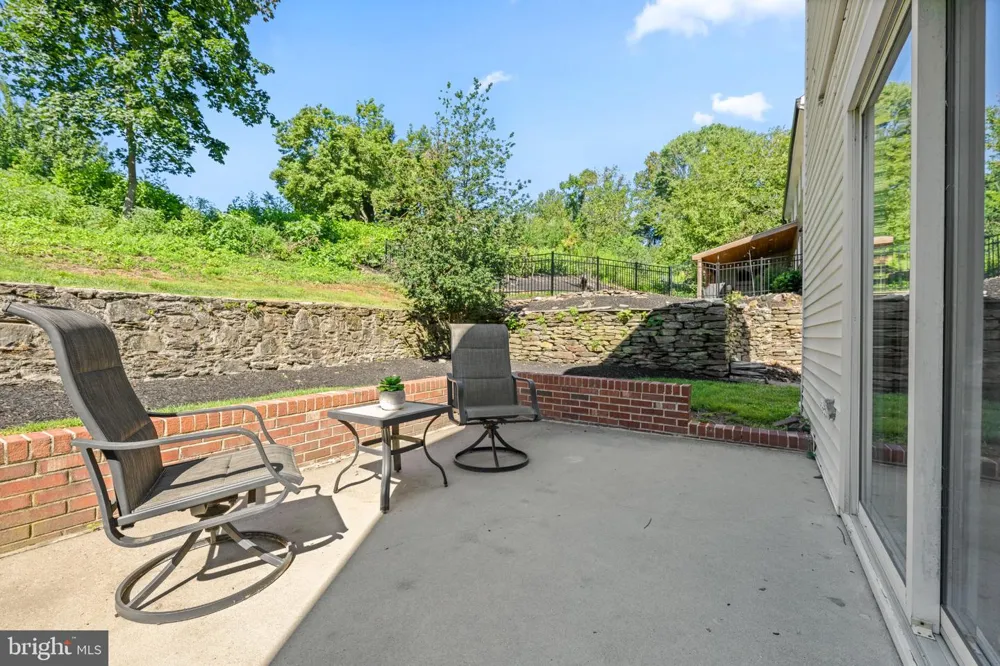 474 DOE RUN LANE Springfield, PA 19064