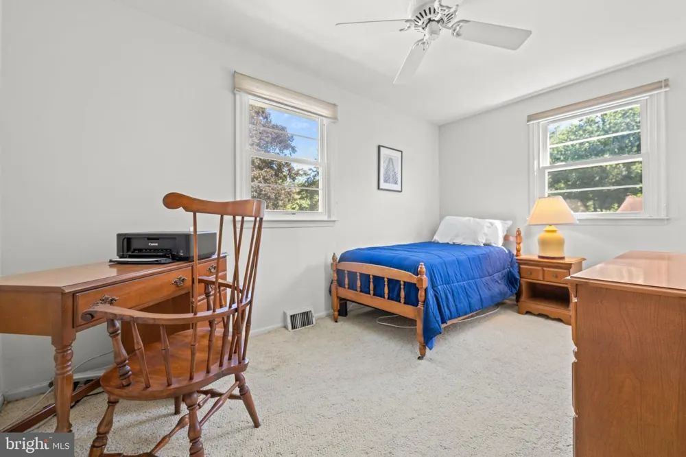 474 DOE RUN LANE Springfield, PA 19064