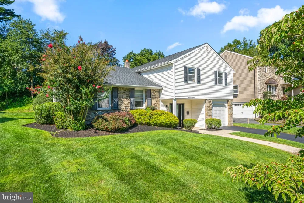 474 DOE RUN LANE Springfield, PA 19064