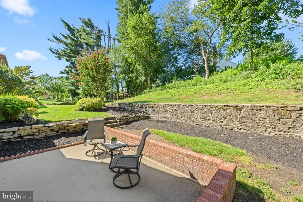 474 DOE RUN LANE Springfield, PA 19064