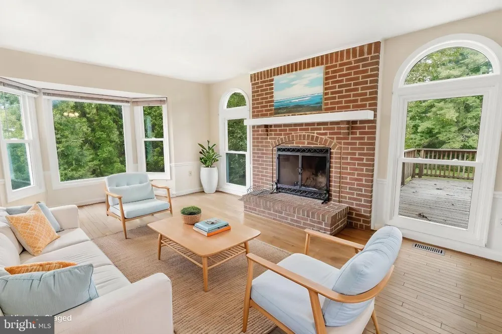 17004 SPATES HILL ROAD Poolesville, MD 20837