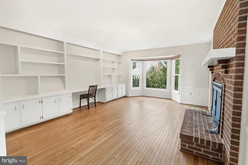 17004 SPATES HILL ROAD Poolesville, MD 20837