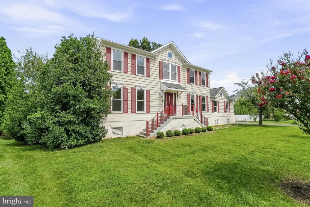 17004 SPATES HILL ROAD Poolesville, MD 20837