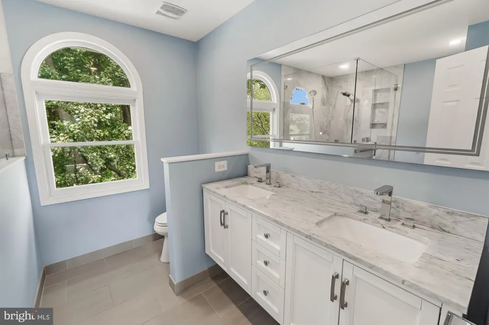 17004 SPATES HILL ROAD Poolesville, MD 20837