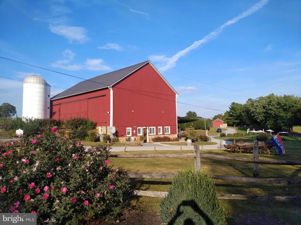 17004 SPATES HILL ROAD Poolesville, MD 20837