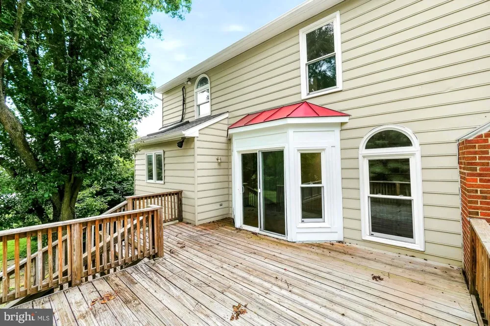 17004 SPATES HILL ROAD Poolesville, MD 20837