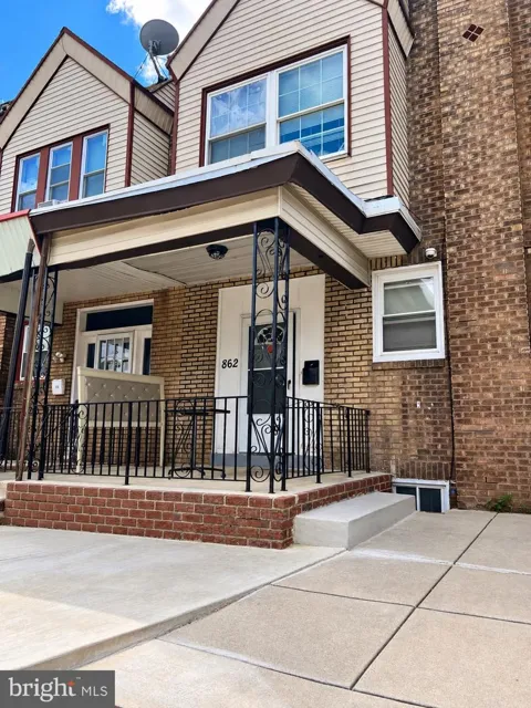 862 GRANITE STREET