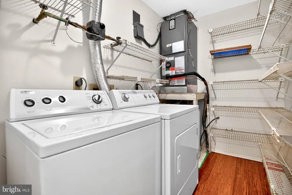3810 ADELAIDE DRIVE Mt Laurel, NJ 08054