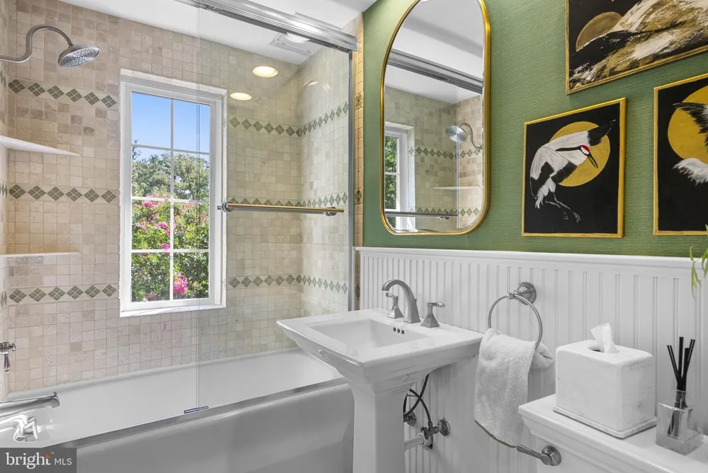 8703 SUDBURY PLACE Alexandria, VA 22309