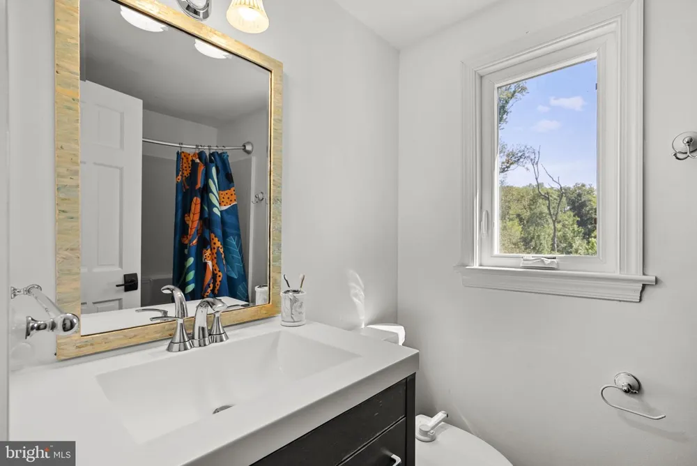 8703 SUDBURY PLACE Alexandria, VA 22309
