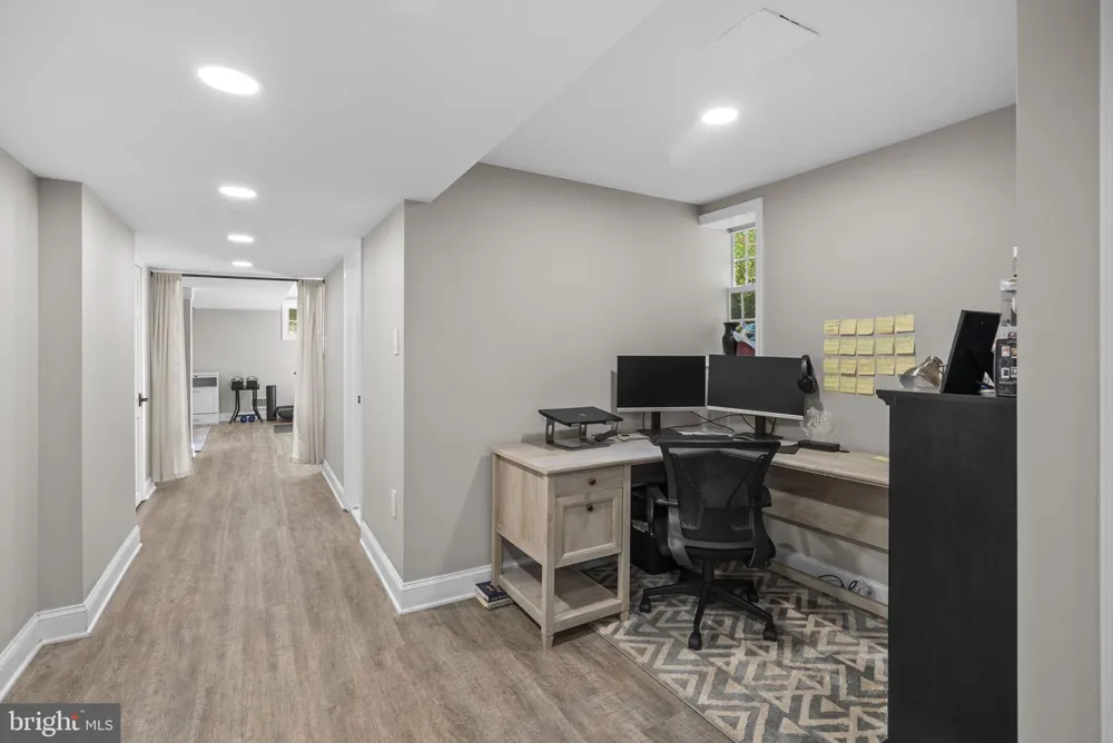8703 SUDBURY PLACE Alexandria, VA 22309