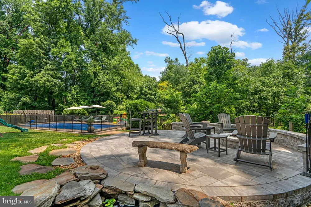 8703 SUDBURY PLACE Alexandria, VA 22309
