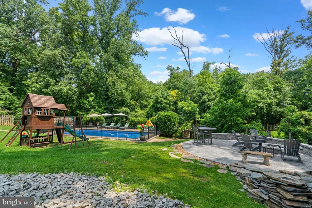 8703 SUDBURY PLACE Alexandria, VA 22309