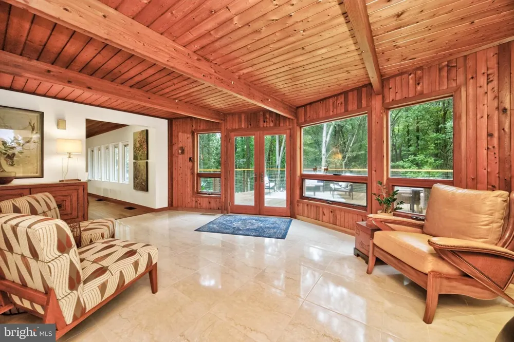602 FEATHERBED LANE Garnet Valley, PA 19060