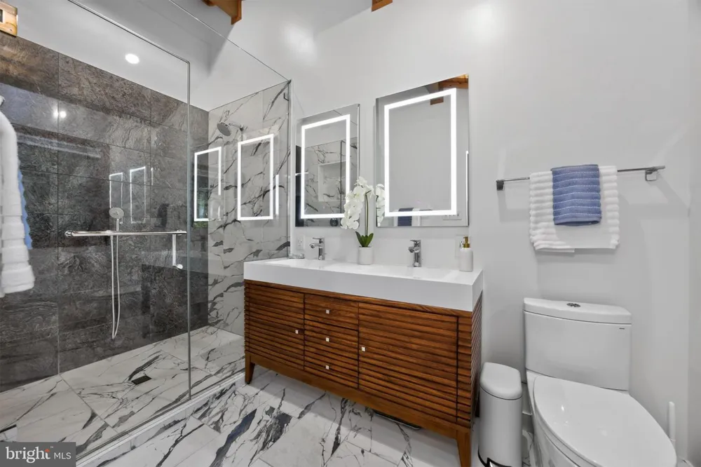 602 FEATHERBED LANE Garnet Valley, PA 19060