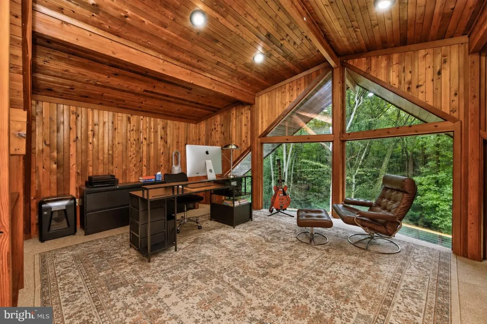 602 FEATHERBED LANE Garnet Valley, PA 19060