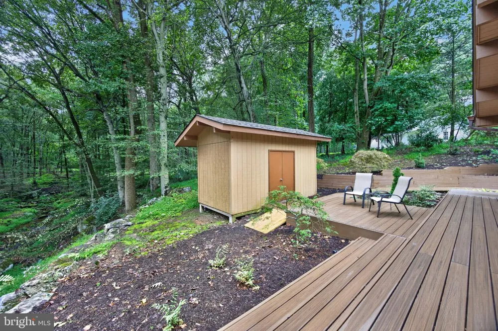 602 FEATHERBED LANE Garnet Valley, PA 19060