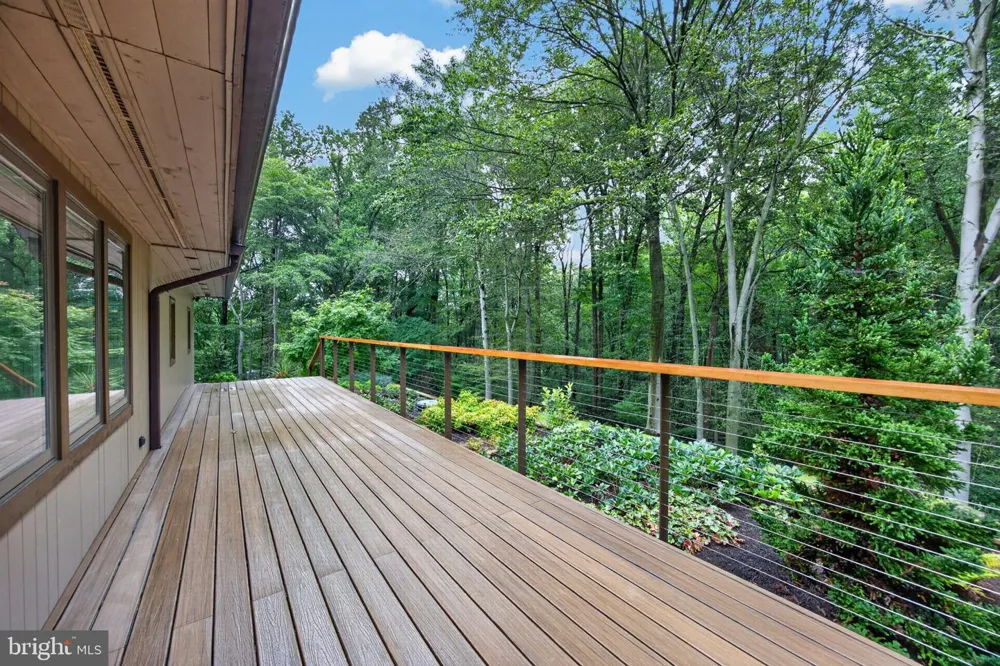602 FEATHERBED LANE Garnet Valley, PA 19060