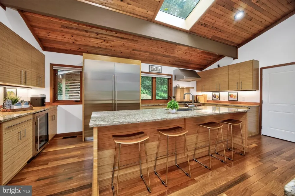 602 FEATHERBED LANE Garnet Valley, PA 19060
