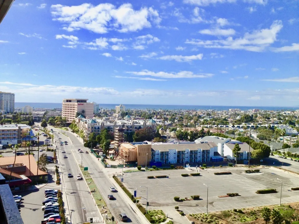 4265 Marina City Drive #805 Marina del Rey, CA 90292