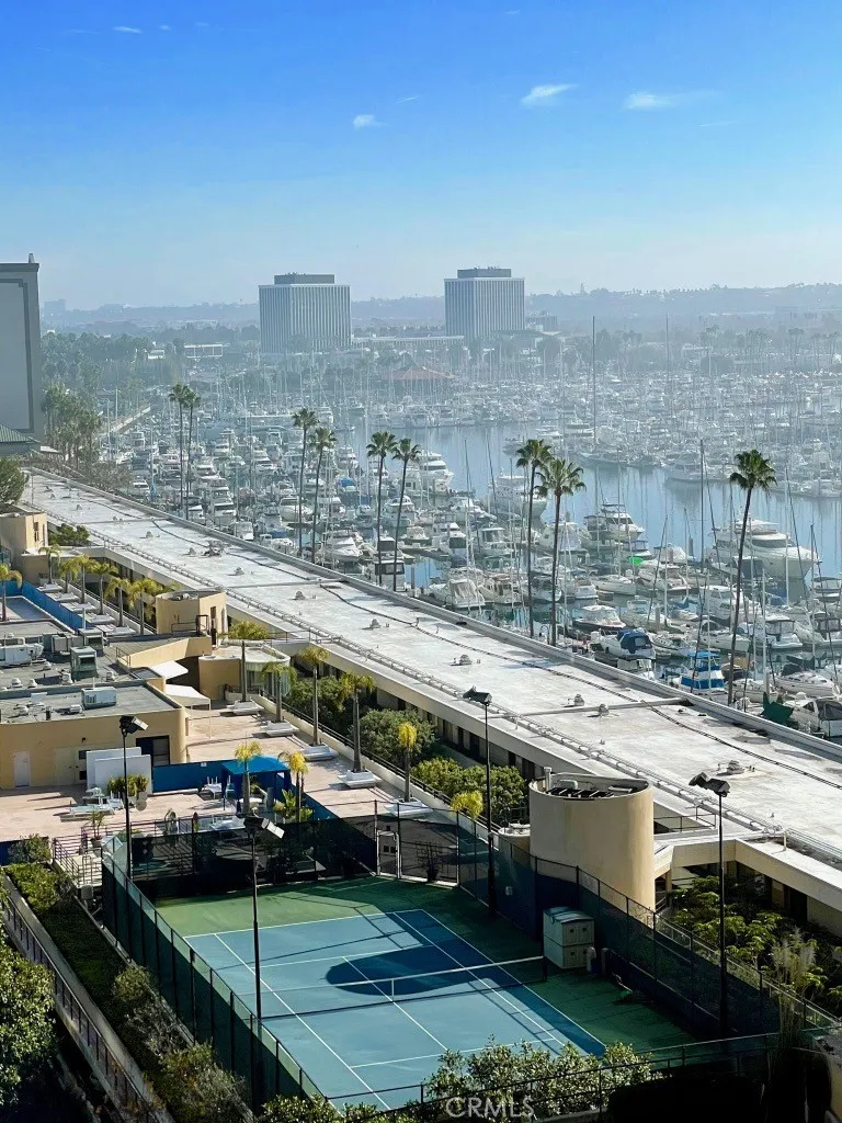 4265 Marina City Drive #805 Marina del Rey, CA 90292