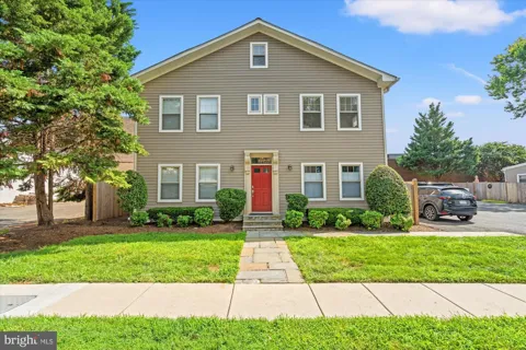 409 E RAYMOND AVENUE #6