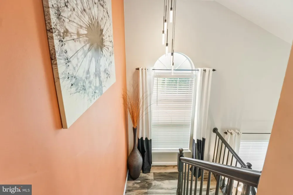 435 LONGFELLOW DRIVE Williamstown, NJ 08094