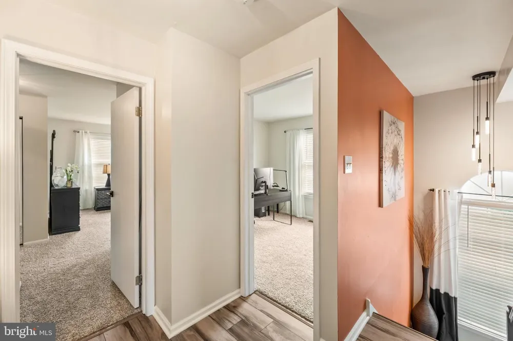 435 LONGFELLOW DRIVE Williamstown, NJ 08094