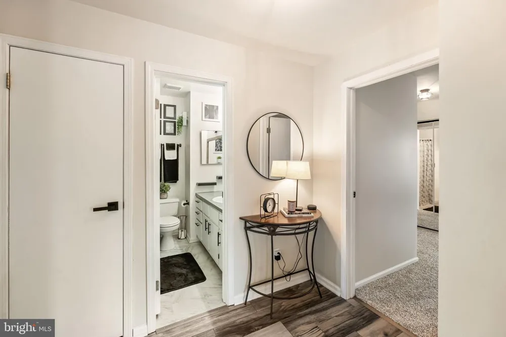 435 LONGFELLOW DRIVE Williamstown, NJ 08094