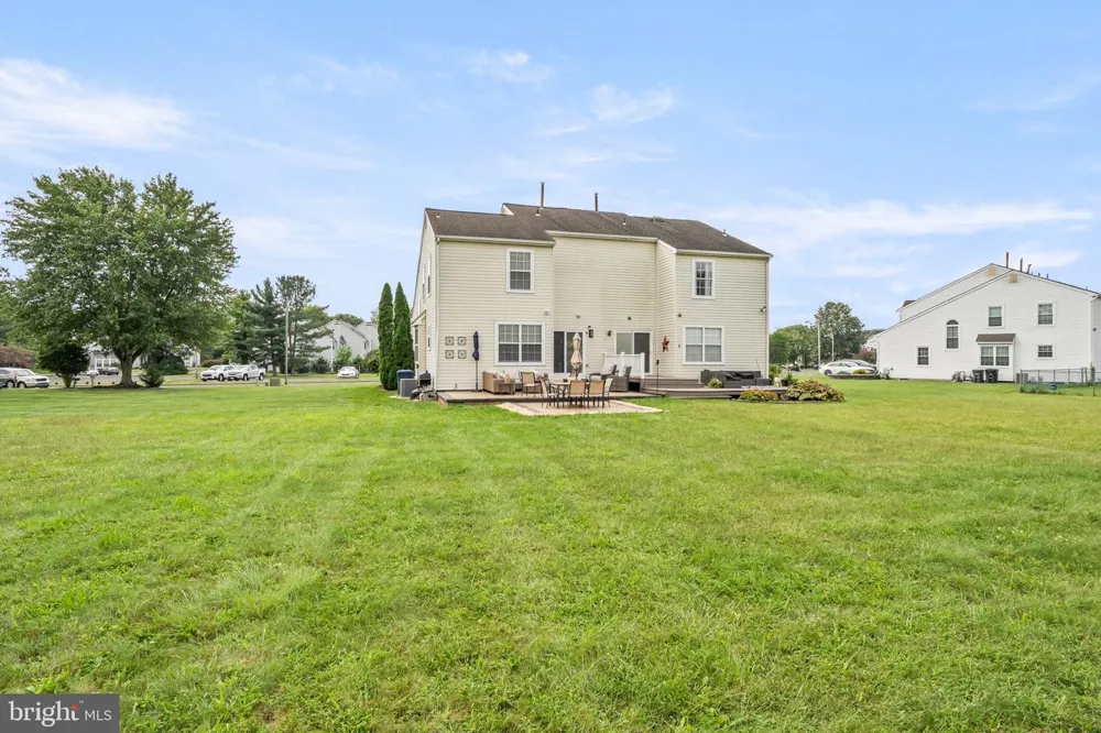 435 LONGFELLOW DRIVE Williamstown, NJ 08094
