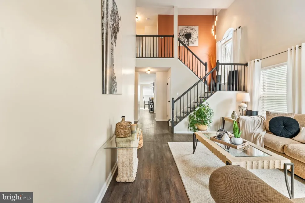 435 LONGFELLOW DRIVE Williamstown, NJ 08094